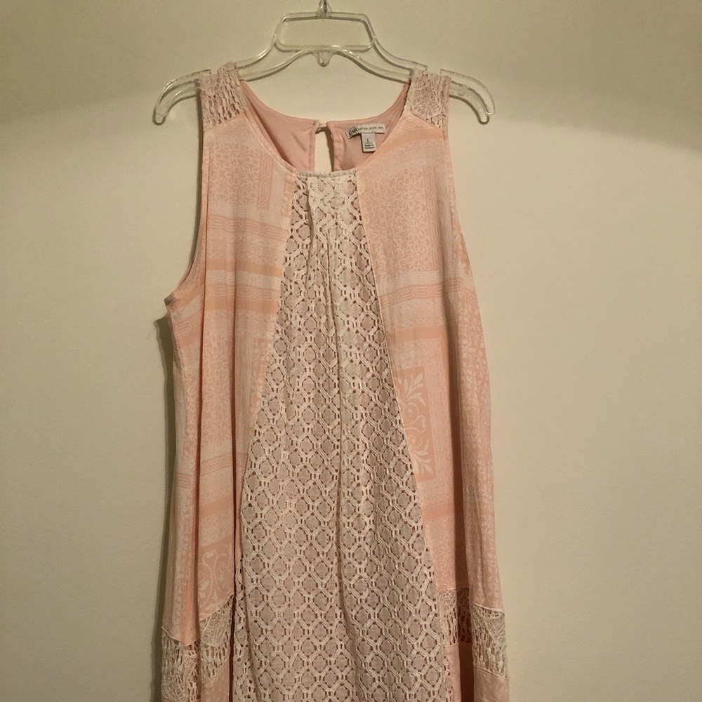 Cato women’s light pink and white dress